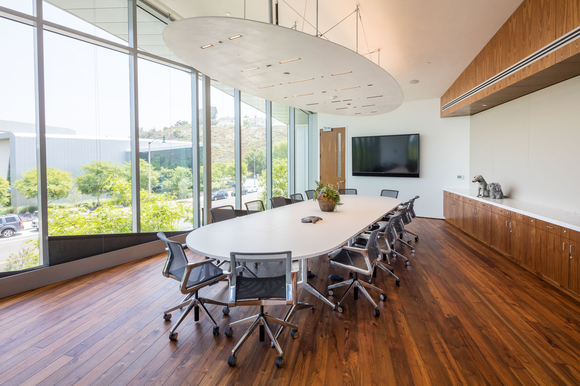 Architecture shot of conference room in modern building.  David Zaitz Photography.