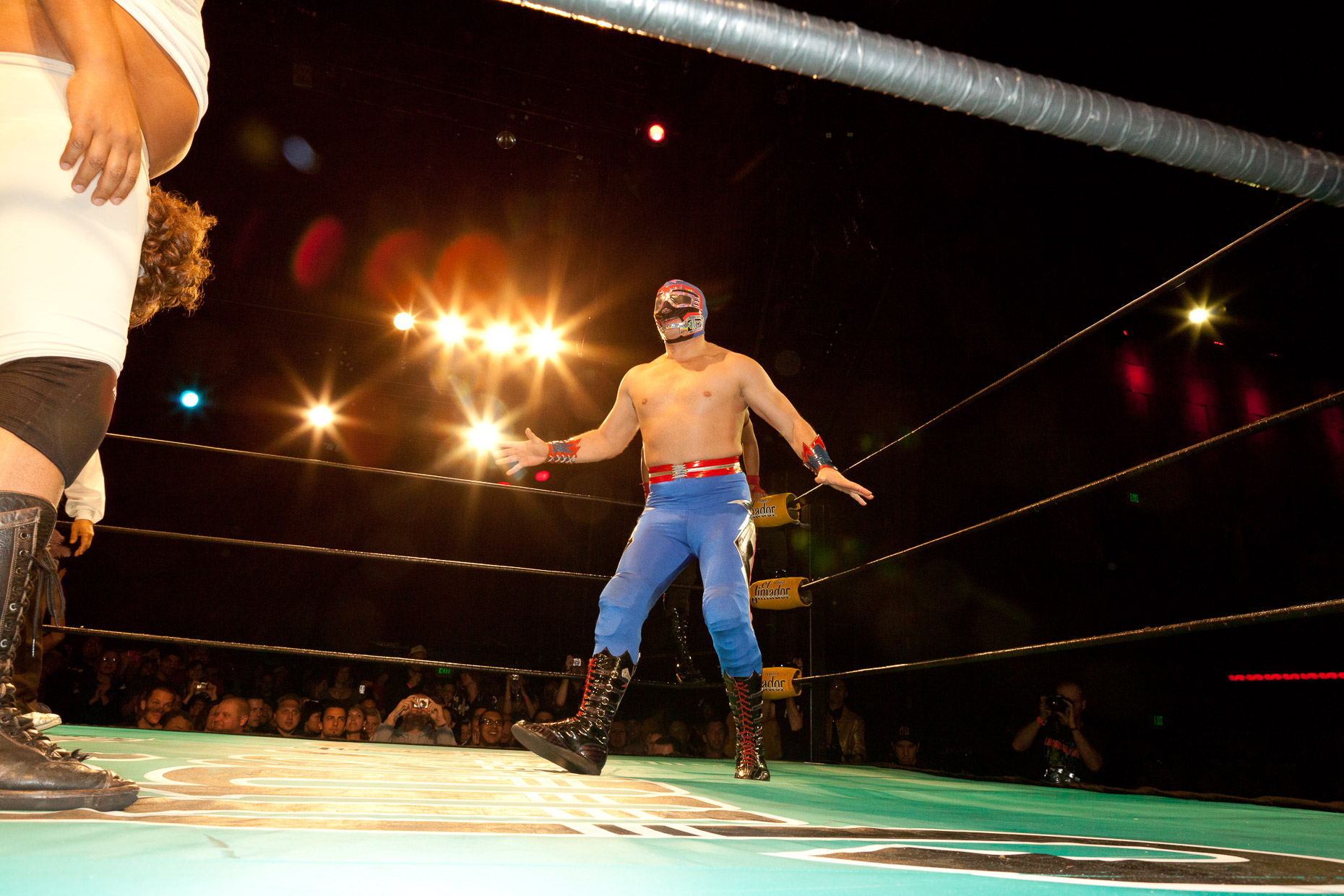 Lucha Vavoom Mexican wrestling and burlesque show in Los Angeles by David Zaitz, wrestler in ring