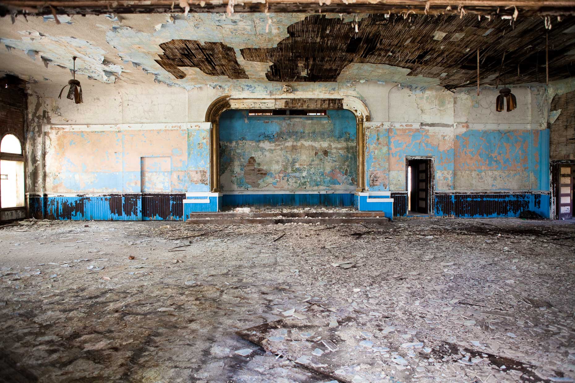 Abandoned movie theater in Toledo, Ohio by David Zaitz